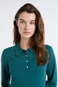 Robe manches longues avec boutons dorés