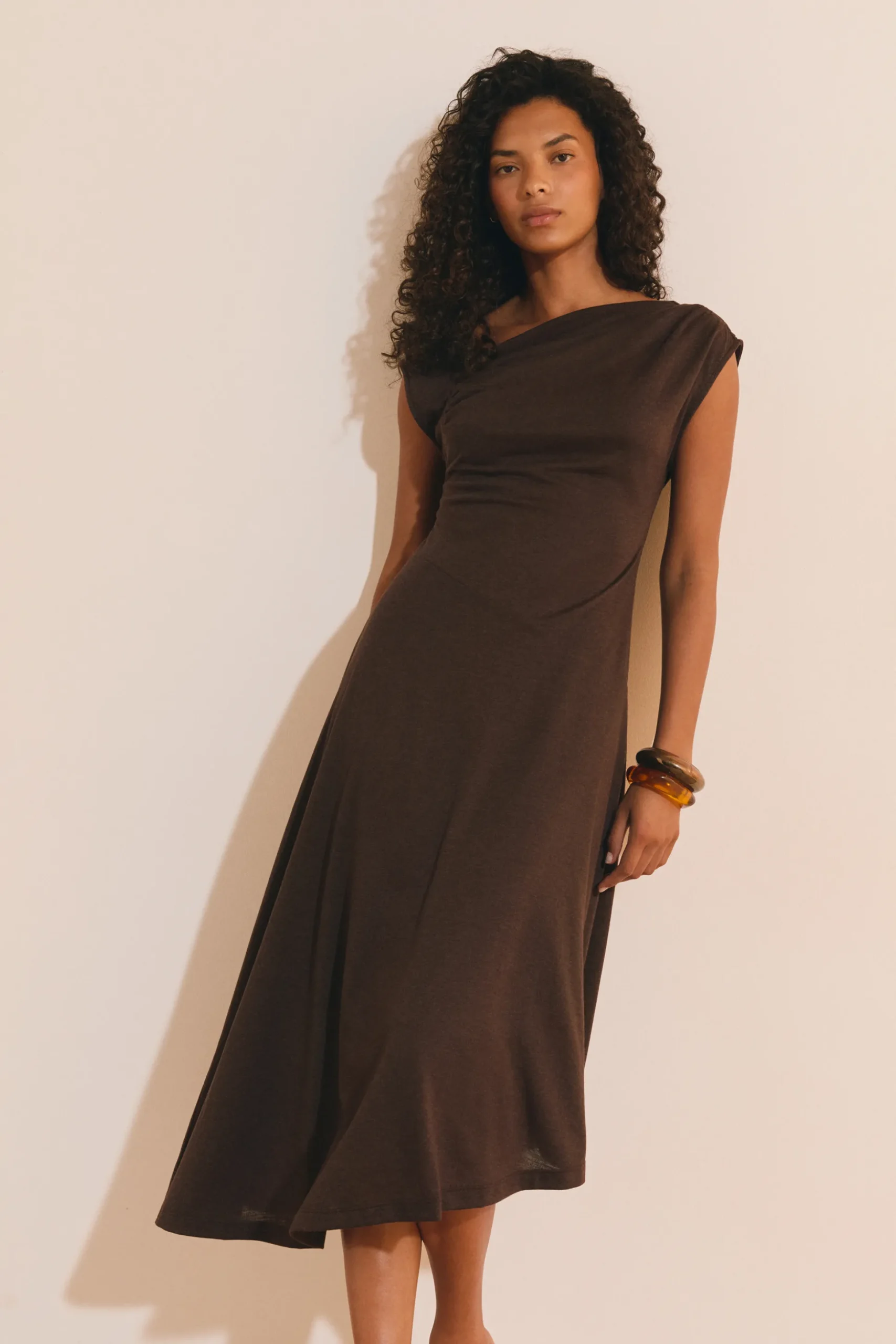 Robe midi asymétrique
