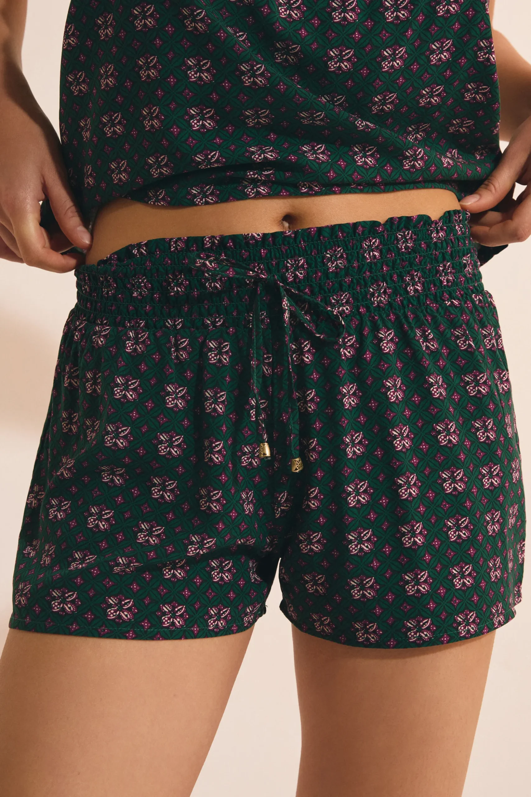 Short de pyjama élastiqué à motifs