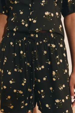 Short à motifs