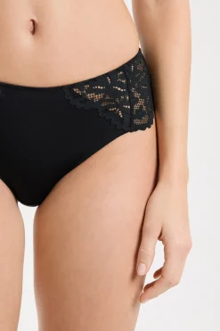Shorty en dentelle