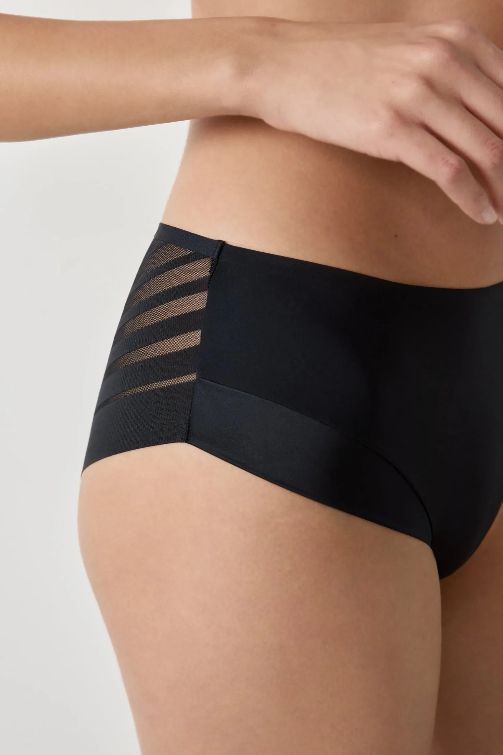 Shorty en microfibre satinée