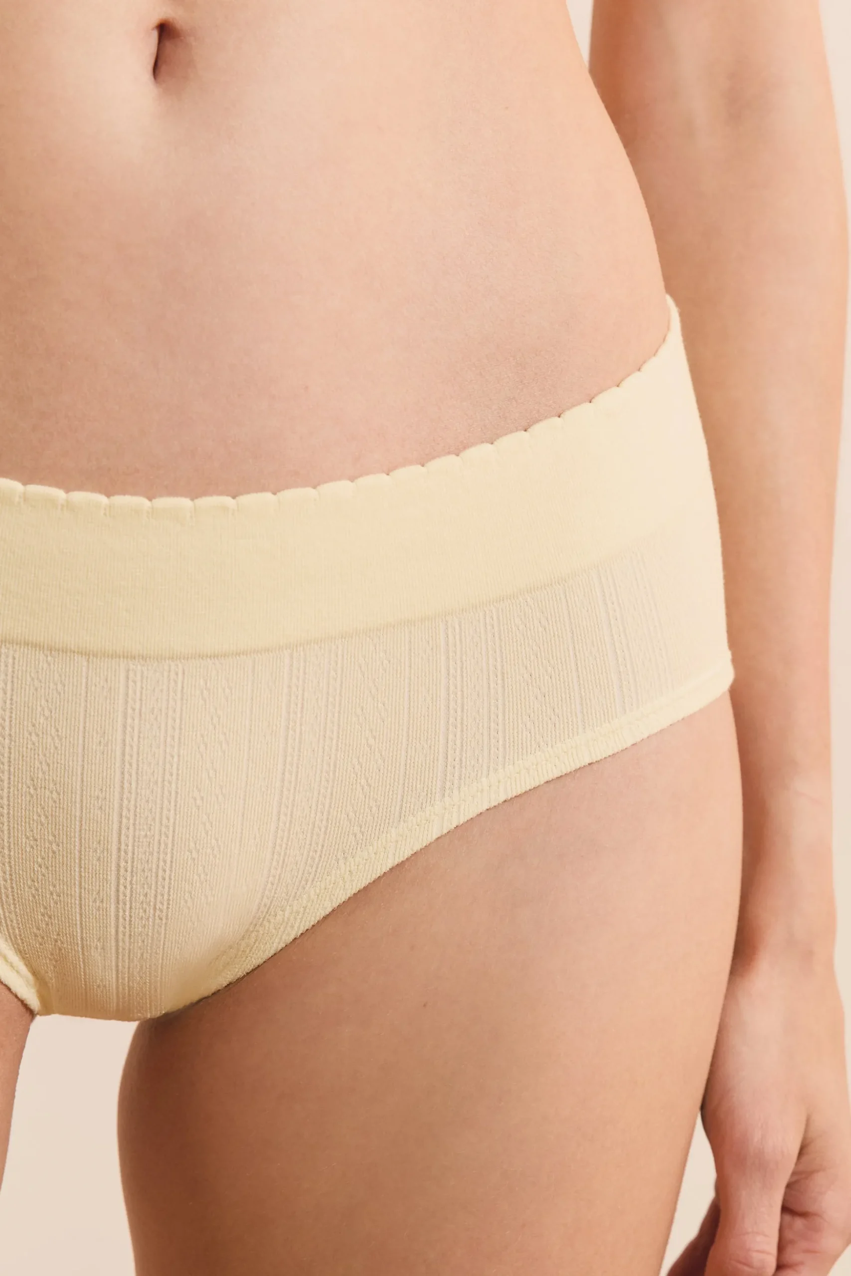 Shorty en pointelle
