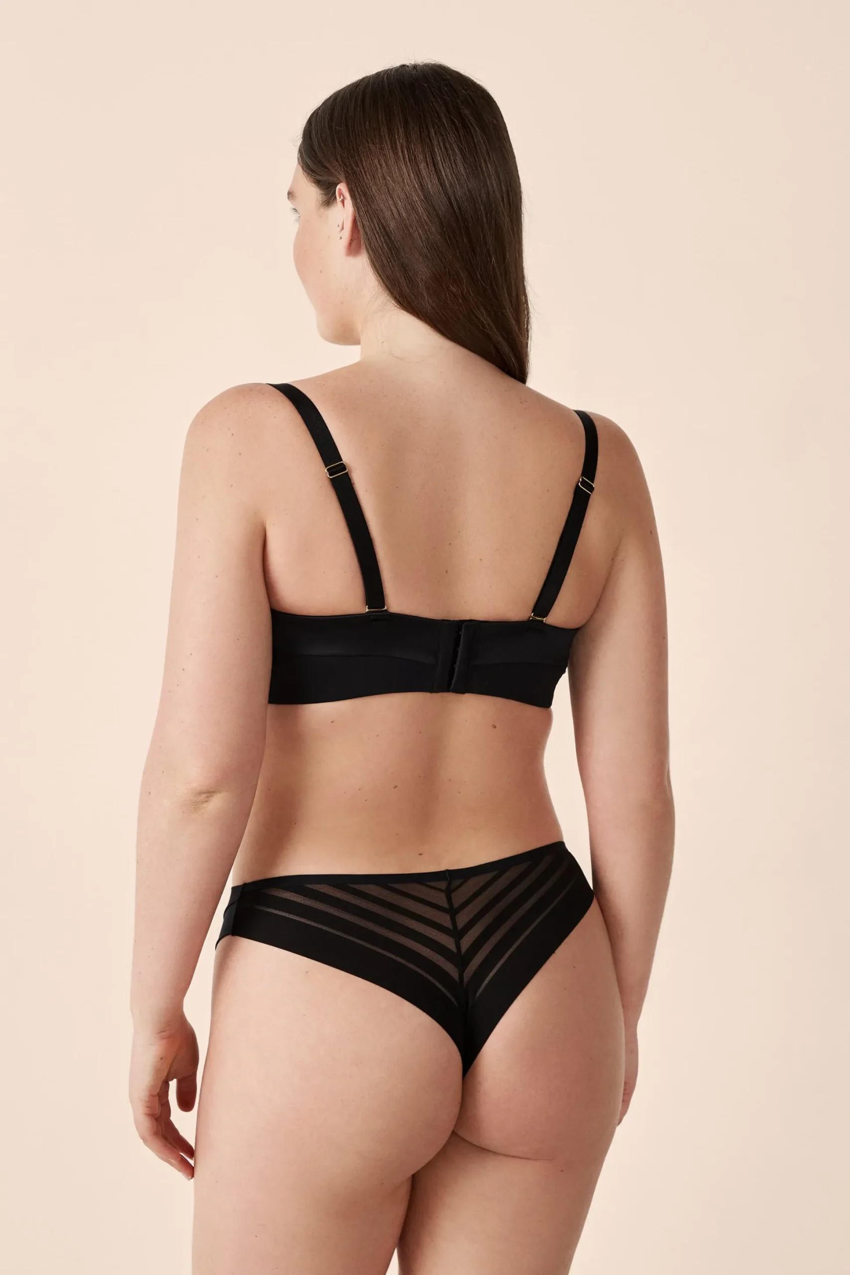 Soutien-gorge bandeau coques fines bretelles amovibles