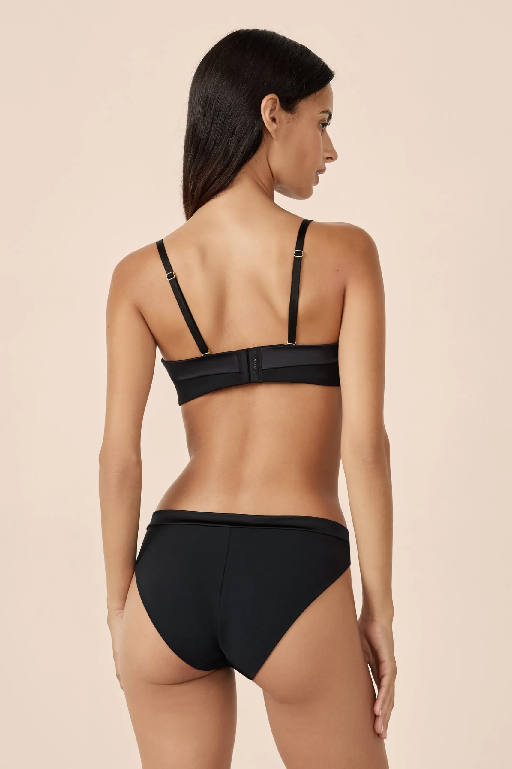 Soutien-gorge bandeau coques fines bretelles amovibles