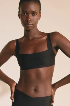 Soutien-gorge brassière en microfibre avec pads amovibles
