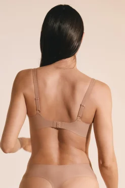 Soutien-gorge brassière en microfibre avec pads amovibles