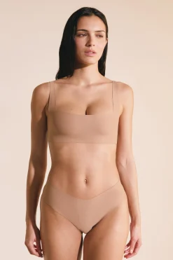 Soutien-gorge brassière en microfibre avec pads amovibles