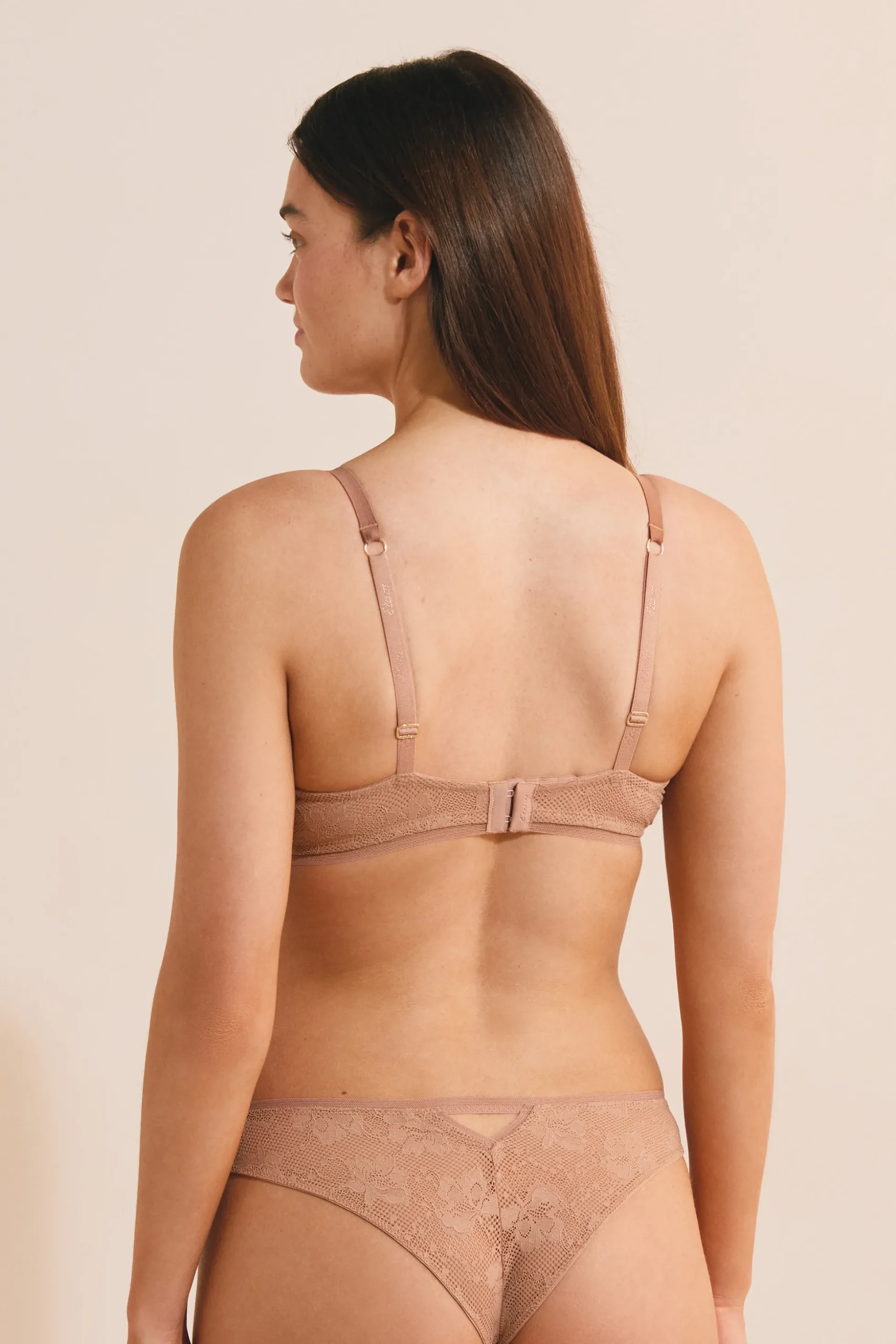 Soutien-gorge classique en dentelle
