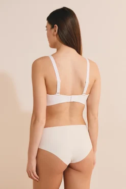 Soutien-gorge coques fines sans armatures en microfibre
