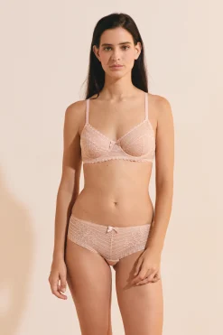 Soutien-gorge corbeille sans coques