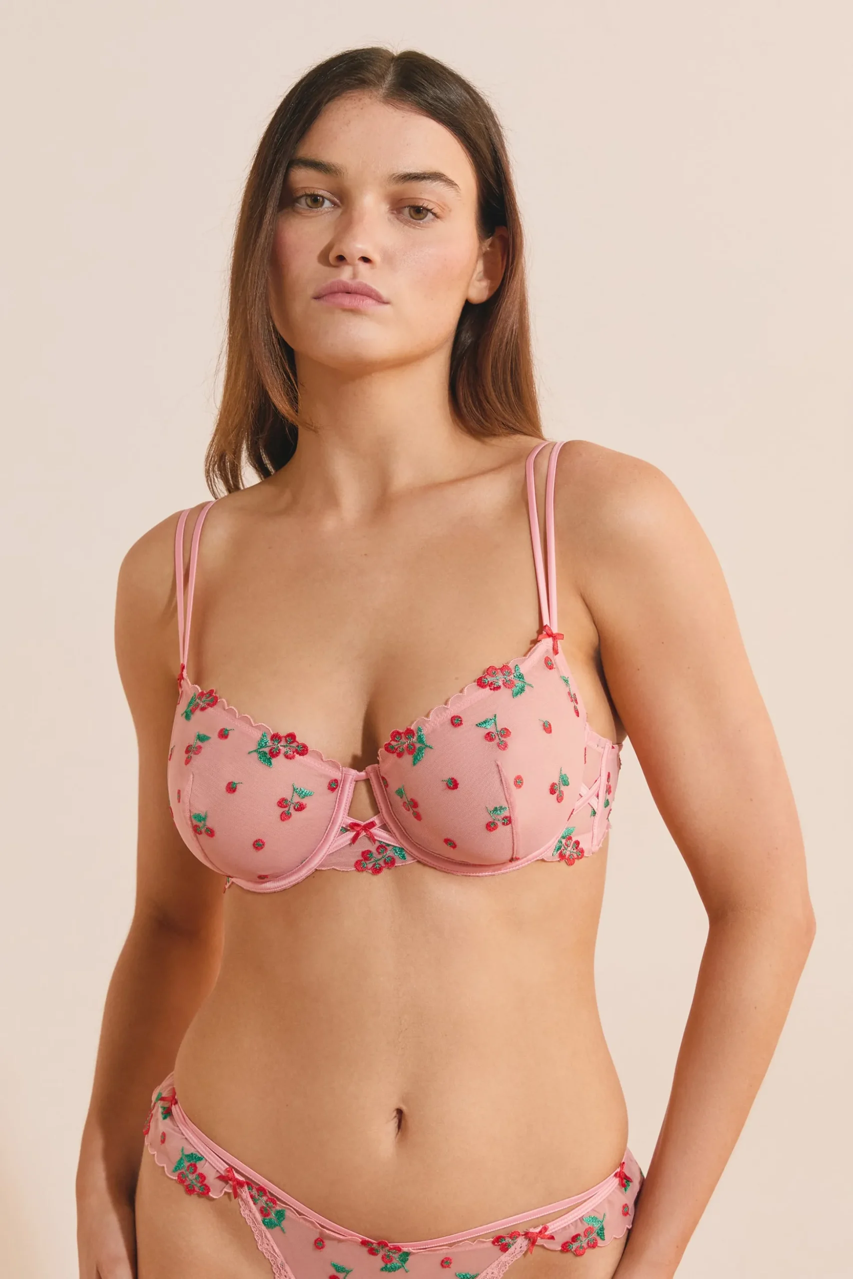 Soutien-gorge N.9 - Balconnet avec broderie tomates