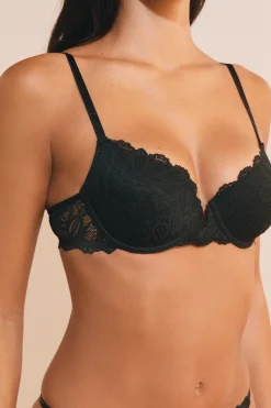 Soutien-gorge N.4 - Le coques fines en dentelle