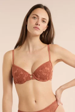 Soutien-gorge N.4 - Le coques fines en dentelle