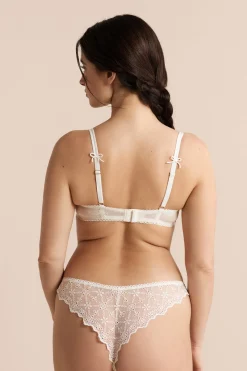 Soutien-gorge N.4 - Le coques fines avec broderie