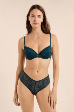 Soutien-gorge N.4 - Le coques fines en dentelle