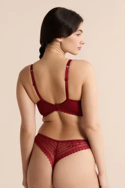 Soutien-gorge N.5 - Le coques fines plongeant