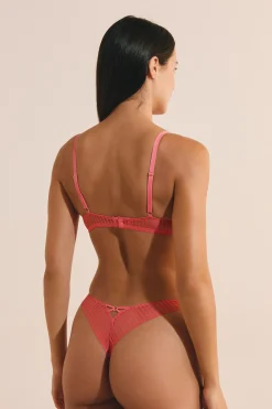 Soutien-gorge N.4 - Le coques fines en dentelle
