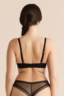 Soutien-gorge N.4 - Le coques fines en microfibre avec détails en dentelle