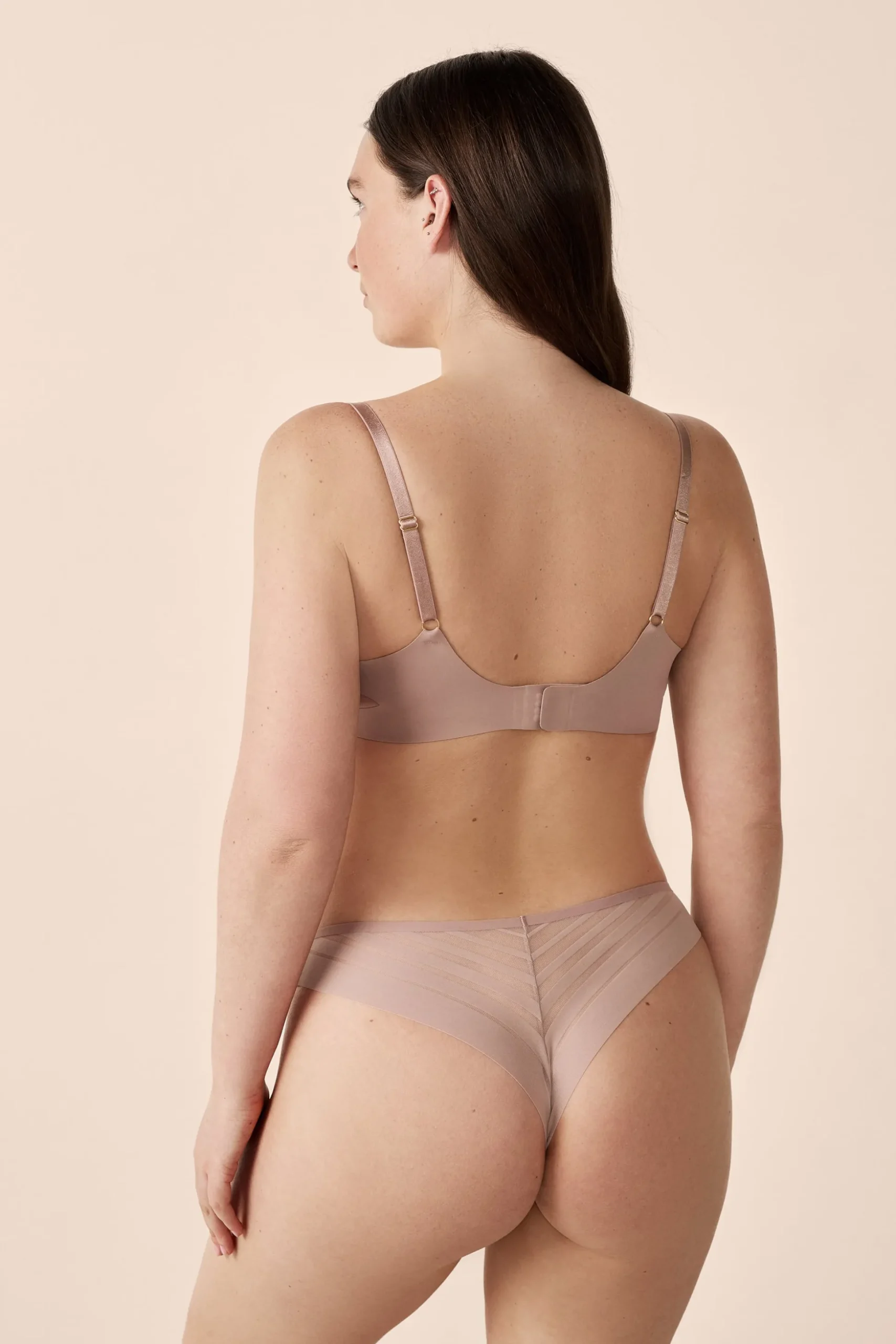 Soutien-gorge N.4 - Le coques fines