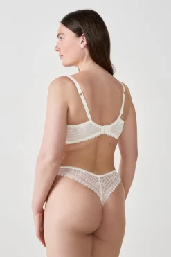 Soutien-gorge N.5 - Le coques fines plongeant