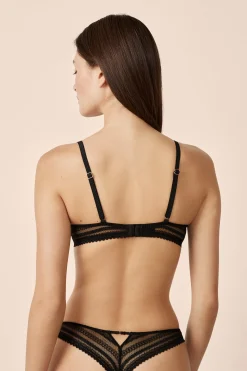 Soutien-gorge N.2 - Le push-up plongeant en dentelle