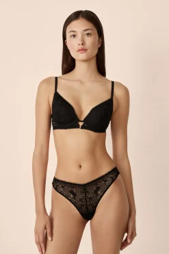 Soutien-gorge N.2 - Le push-up plongeant en dentelle