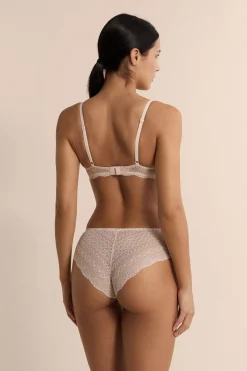 Soutien-gorge N.2 - Le push-up plongeant en dentelle