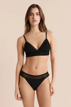 Soutien-gorge N.8 - Le triangle sans armatures en dentelle