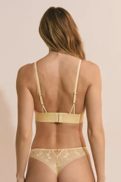 Soutien-gorge N.8 - Le triangle sans armatures en dentelle