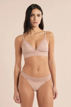 Soutien-gorge N.8 - Le triangle sans armatures en dentelle