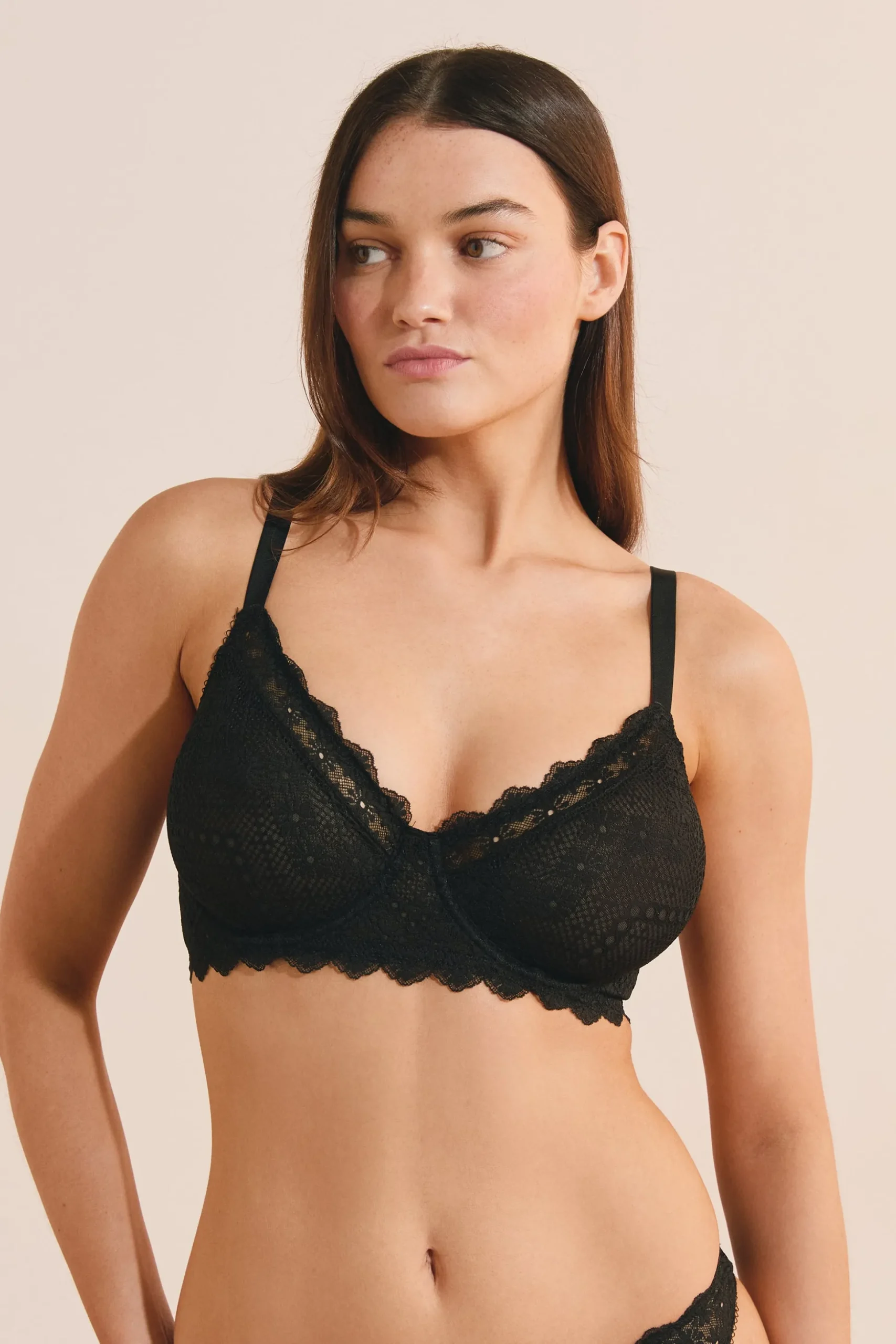 Soutien-gorge sans coques minimizer