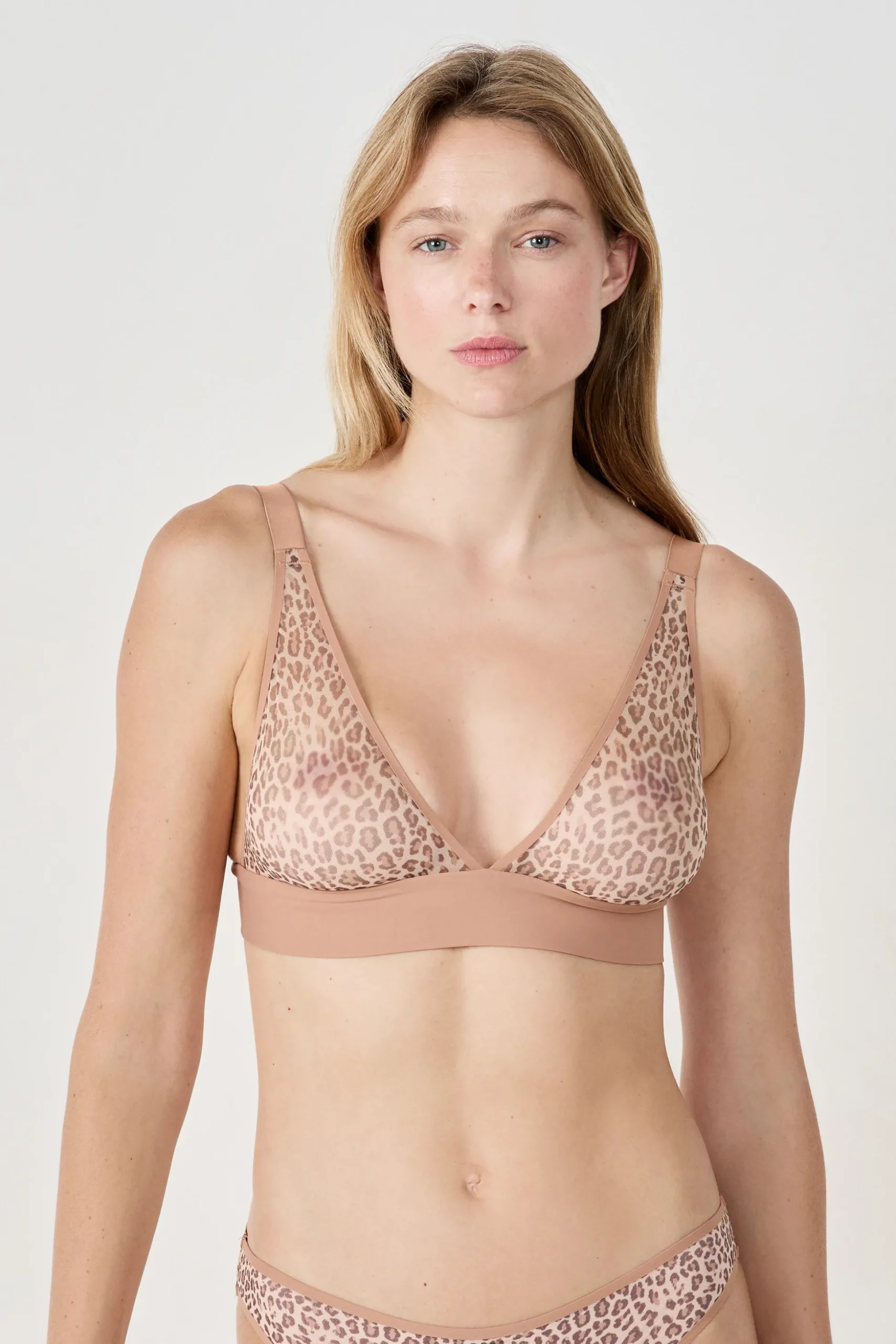 Soutien-gorge triangle sans armatures en tulle