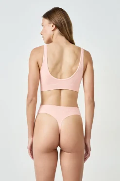 String côtelé