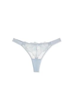 String en broderie
