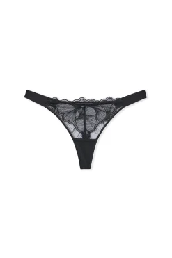 String en broderie