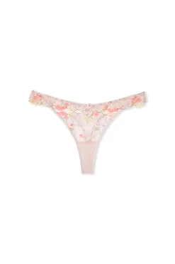 String en broderie