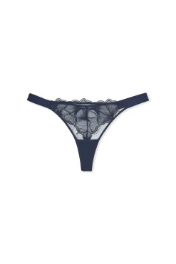 String en broderie