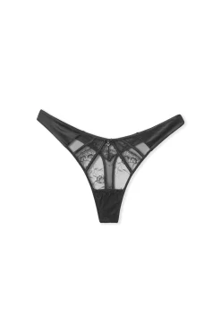 String en dentelle et satin