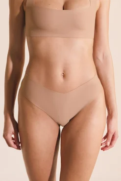 String high leg effet lissant en microfibre