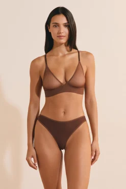 String transparent en tulle