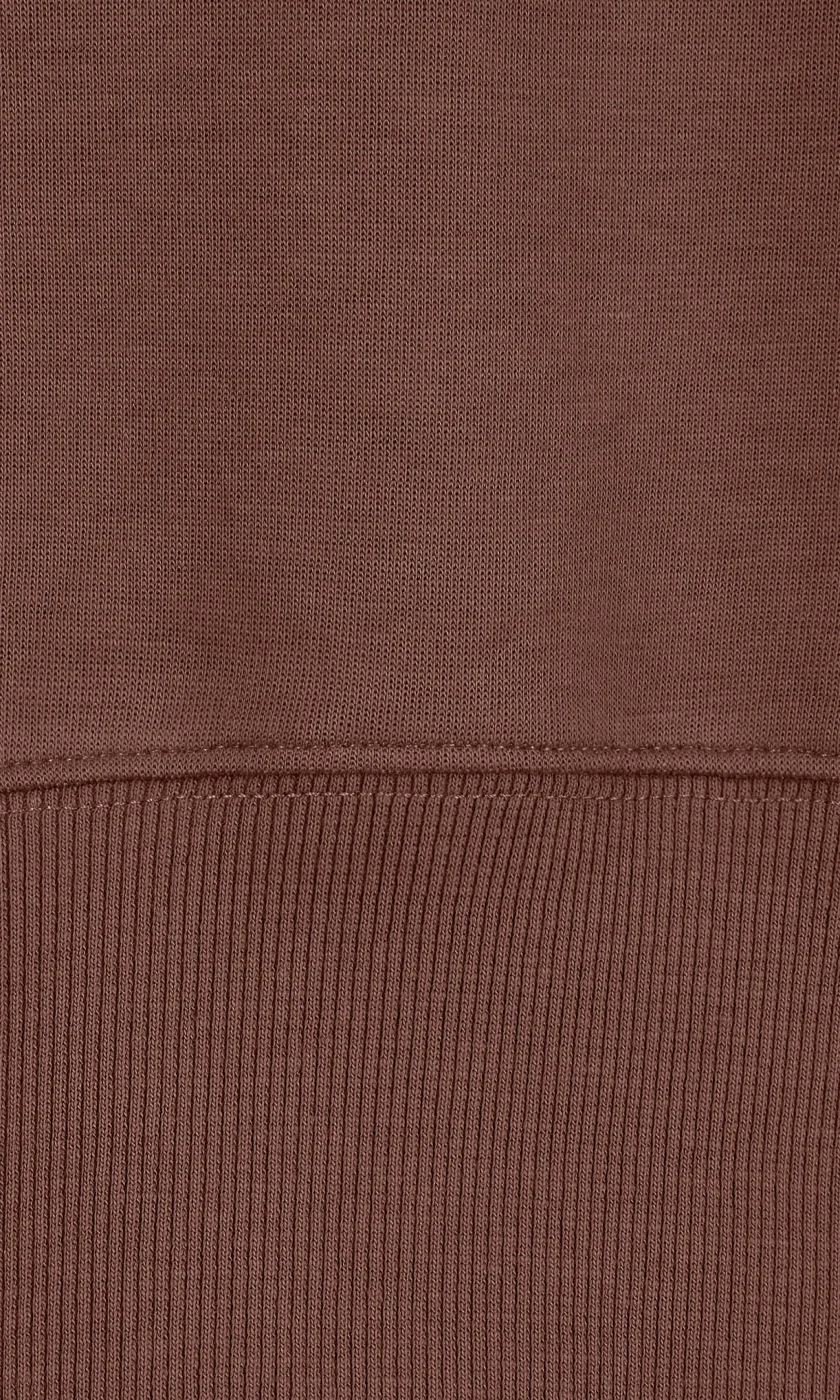 Sweat de sport court