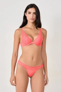 Tanga avec dentelle
