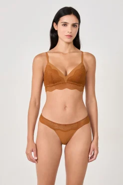 Tanga avec dentelle
