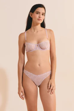Tanga en broderie florale