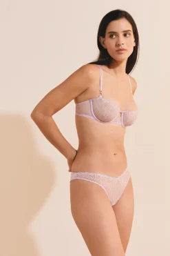 Tanga en broderie florale