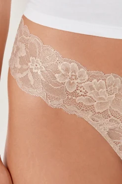 Tanga en dentelle