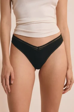 Tanga V-shape en microfibre et dentelle