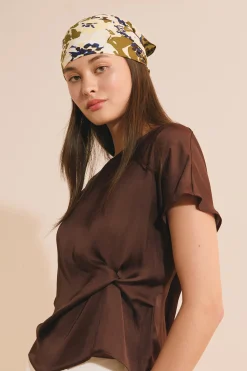 T-shirt drapé avec nœud satiné