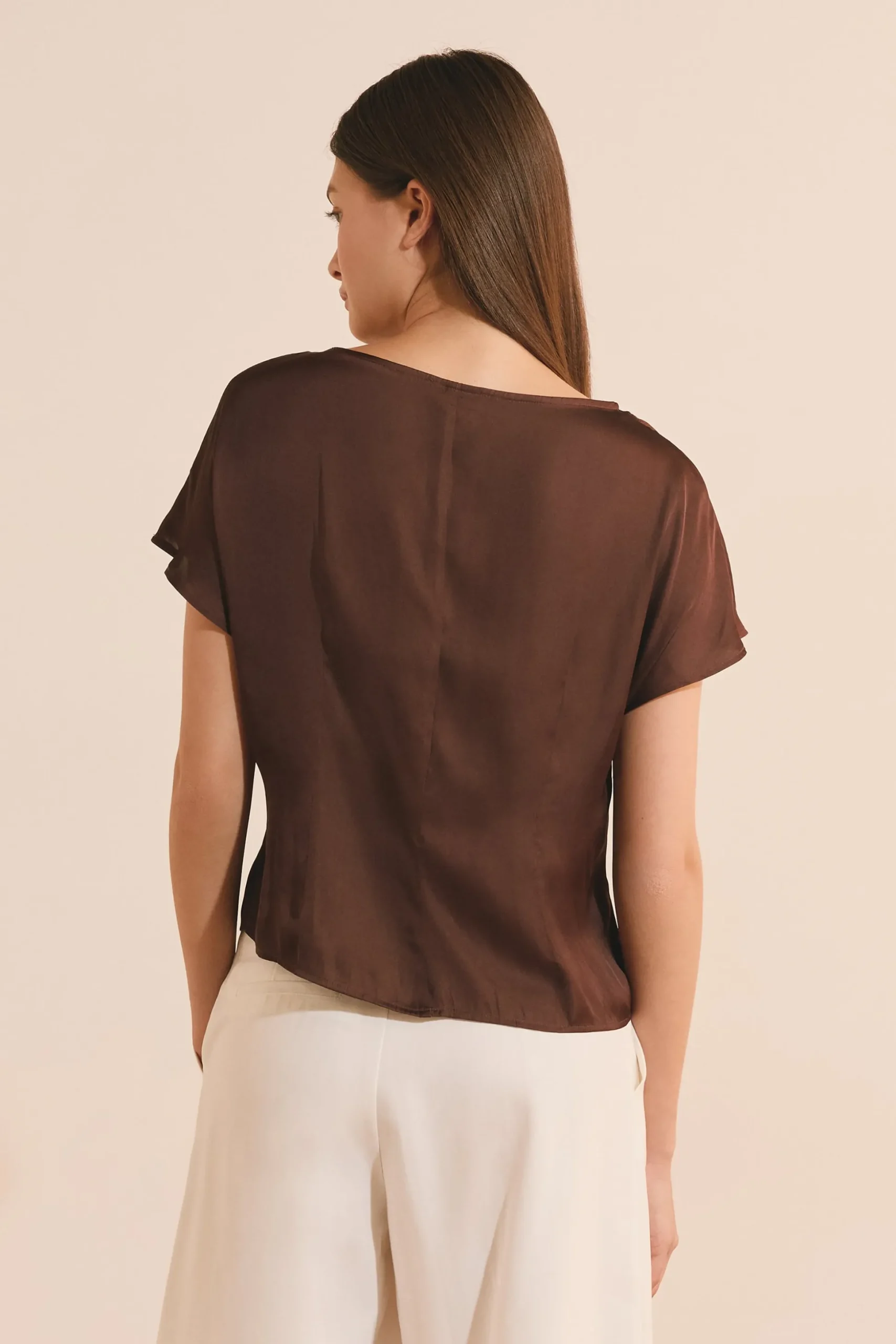 T-shirt drapé avec nœud satiné